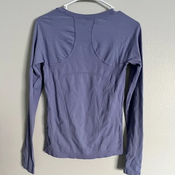 Athleta Long Sleeve Seamless Purple Top S - Picture 4 of 4
